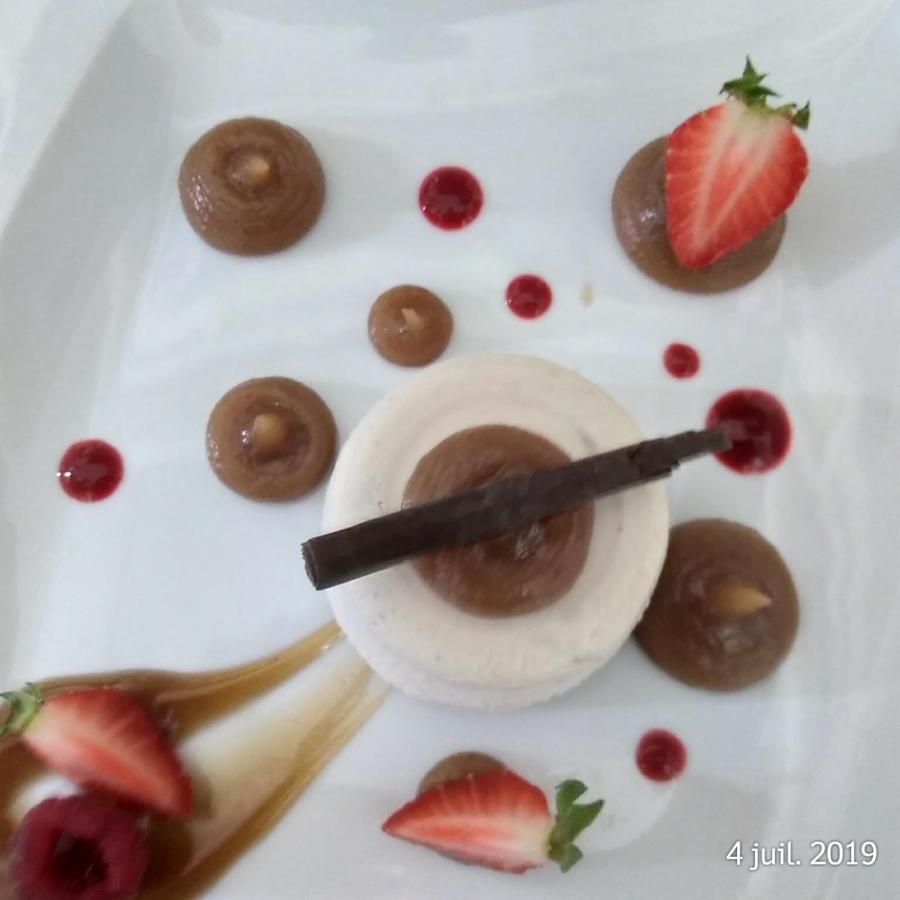 Les Marronniers Otel Thueyts Dış mekan fotoğraf