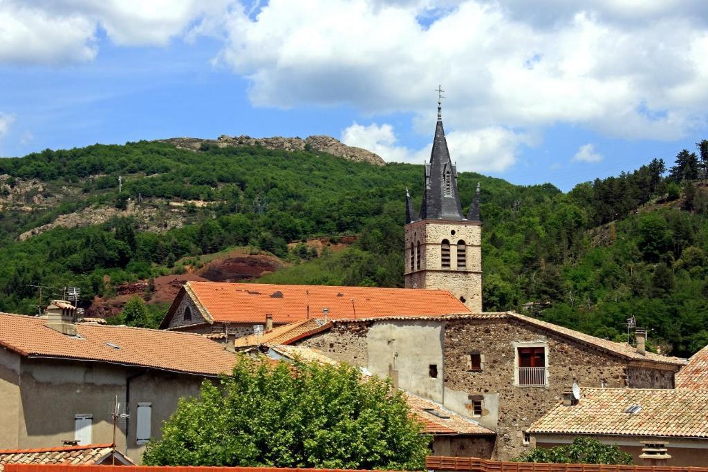Les Marronniers Otel Thueyts Dış mekan fotoğraf